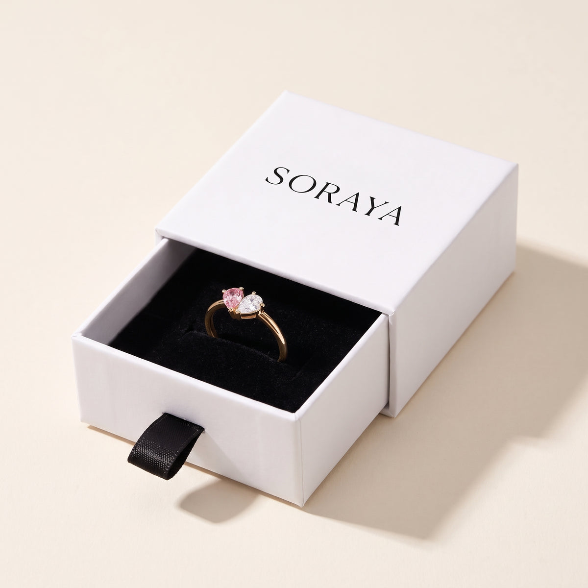 Bague pierres de naissance dans son écrin Soraya