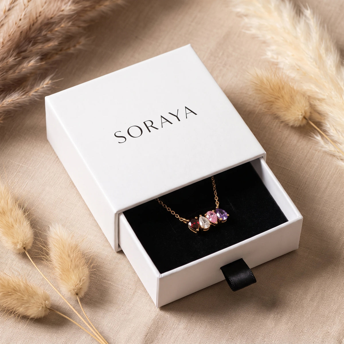 Collier ROSALIE dans son écrin Soraya