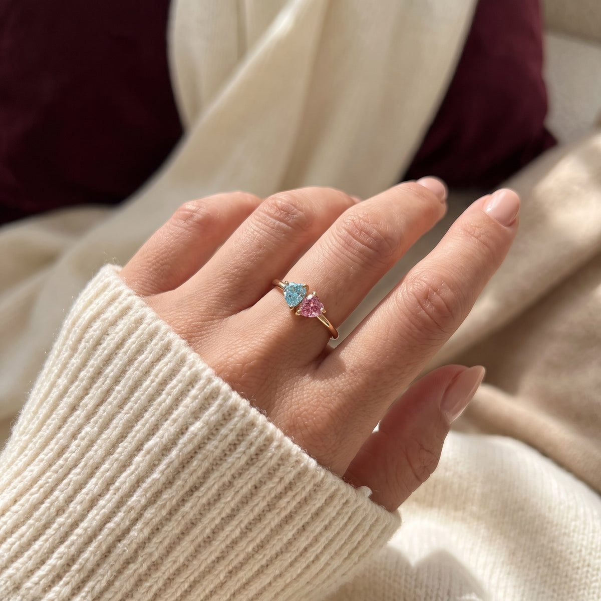 Bague pierres de naissance portée