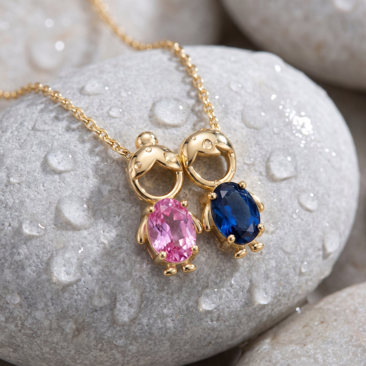 Collier Maman finition dorée, construit pour durer